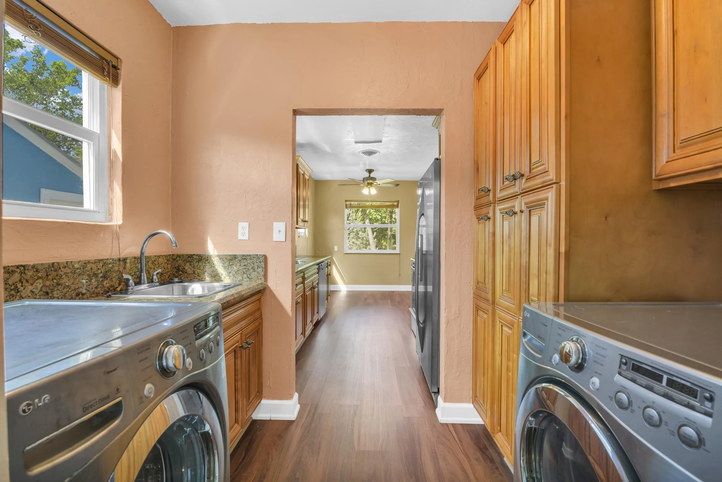 916 31st St West Palm Beach -37