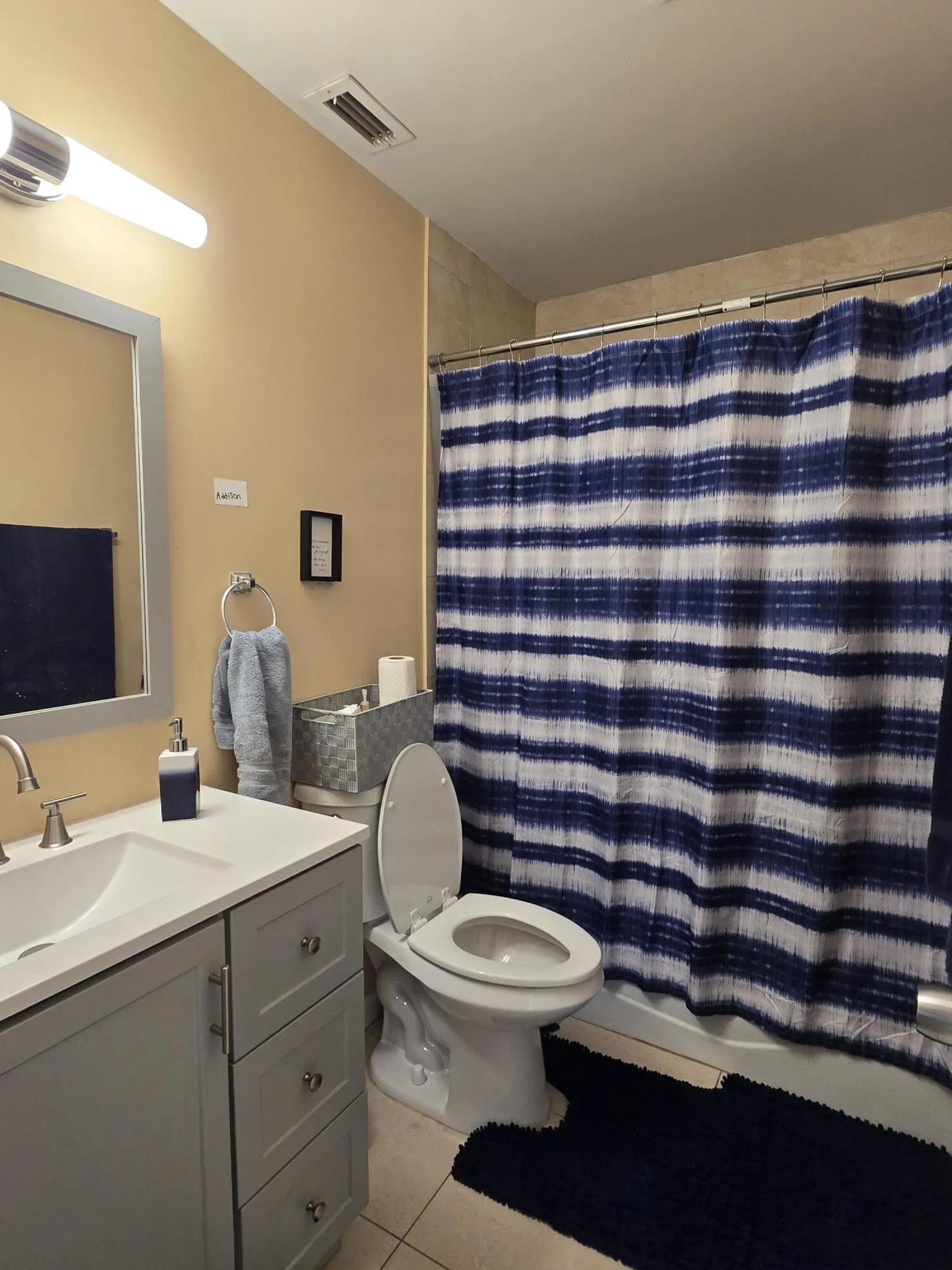 1155 GUEST BATH