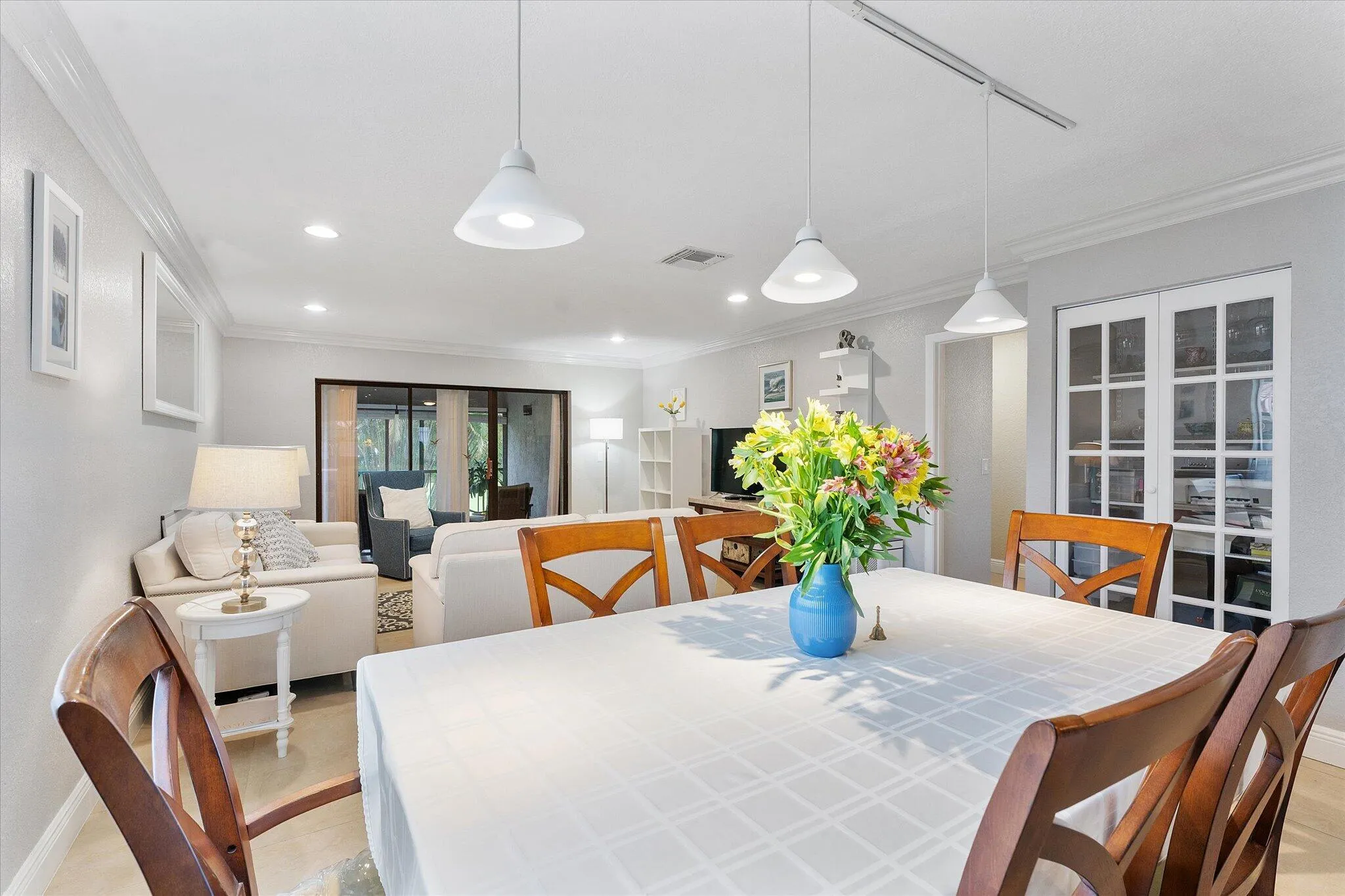 12-9193 Pecky Cypress Lane_012