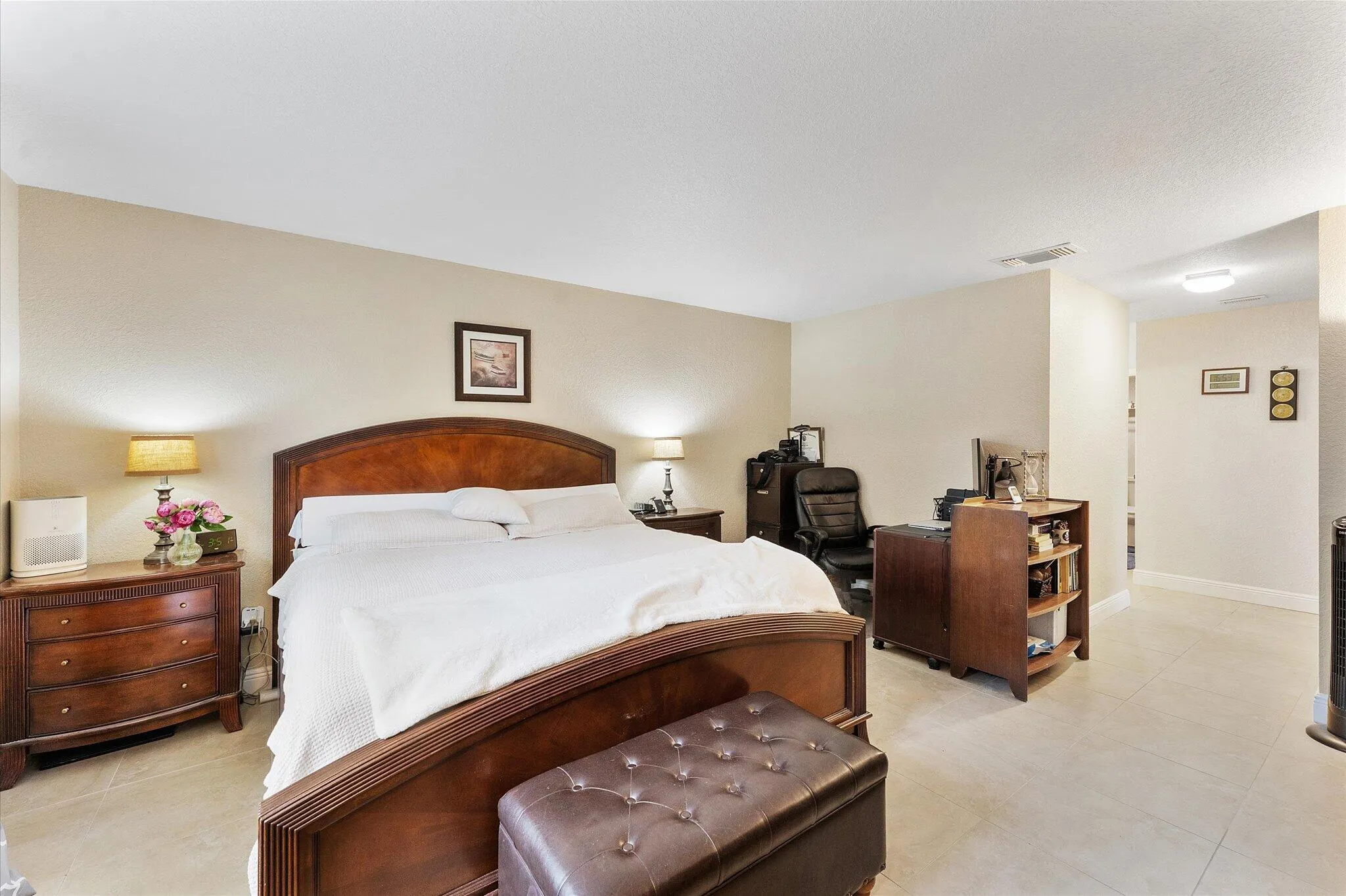 25-9193 Pecky Cypress Lane_025