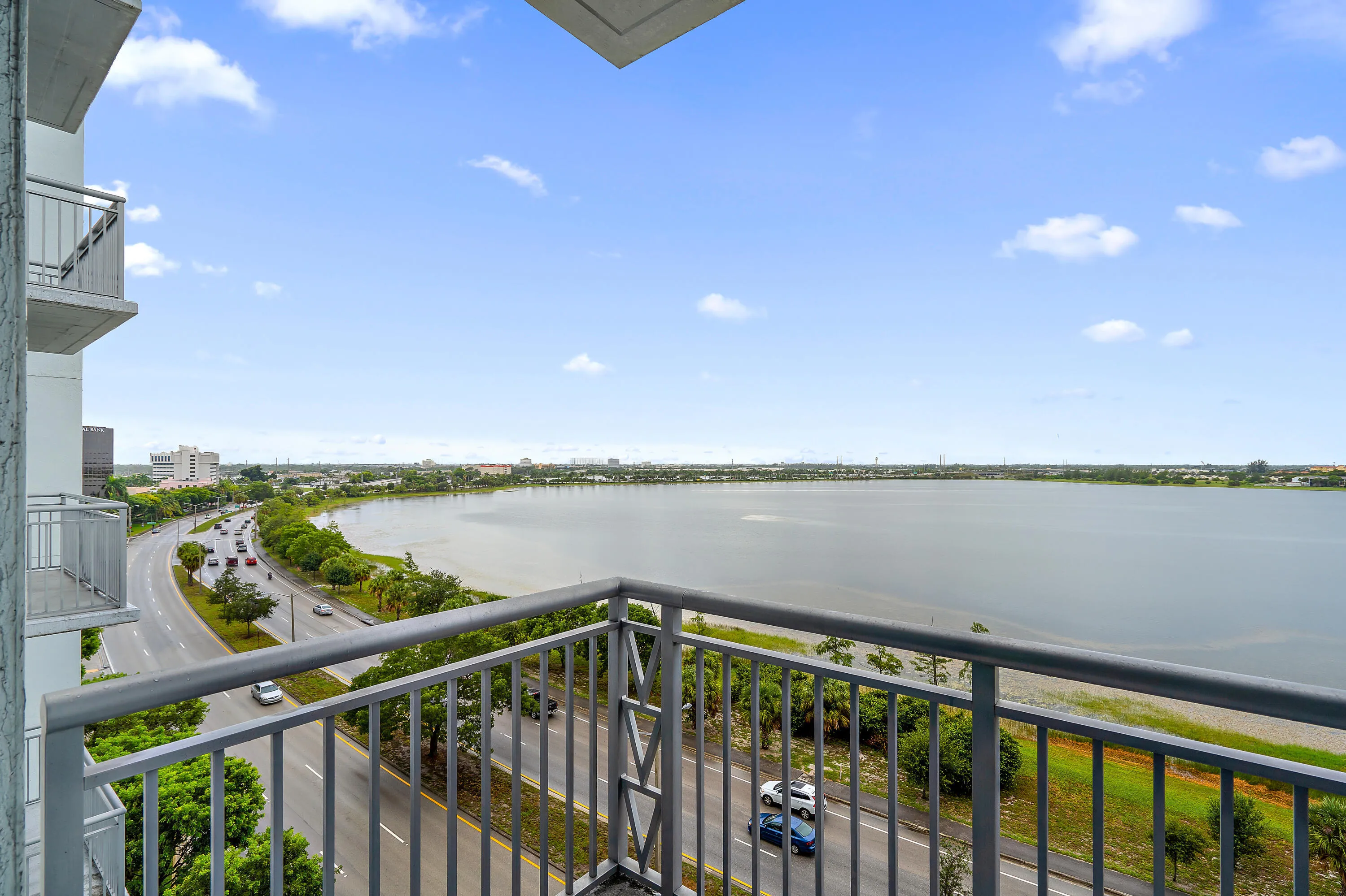036-300SAustralianAve-WestPalmBeach-FL-f