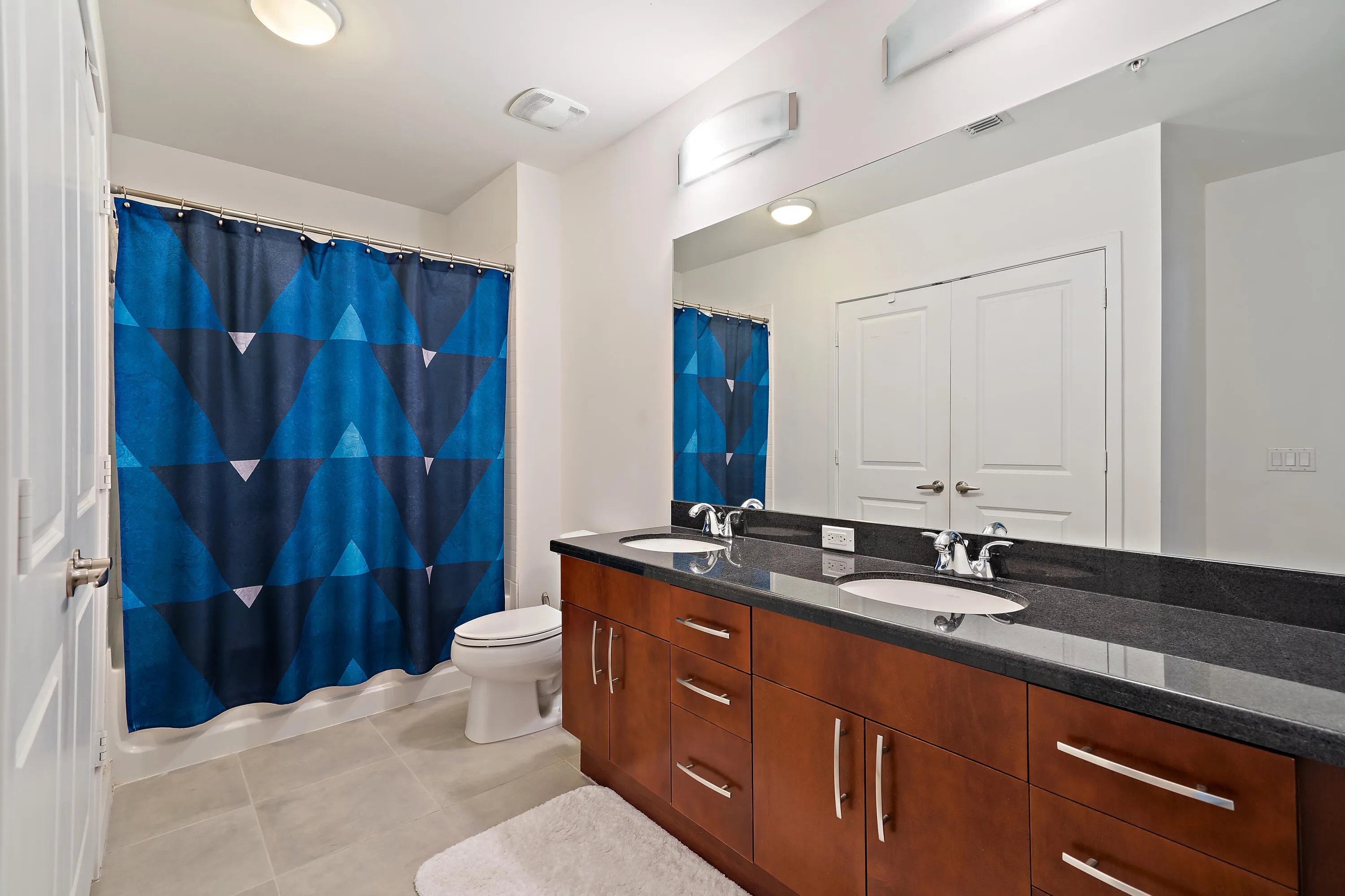 039-300SAustralianAve-WestPalmBeach-FL-f