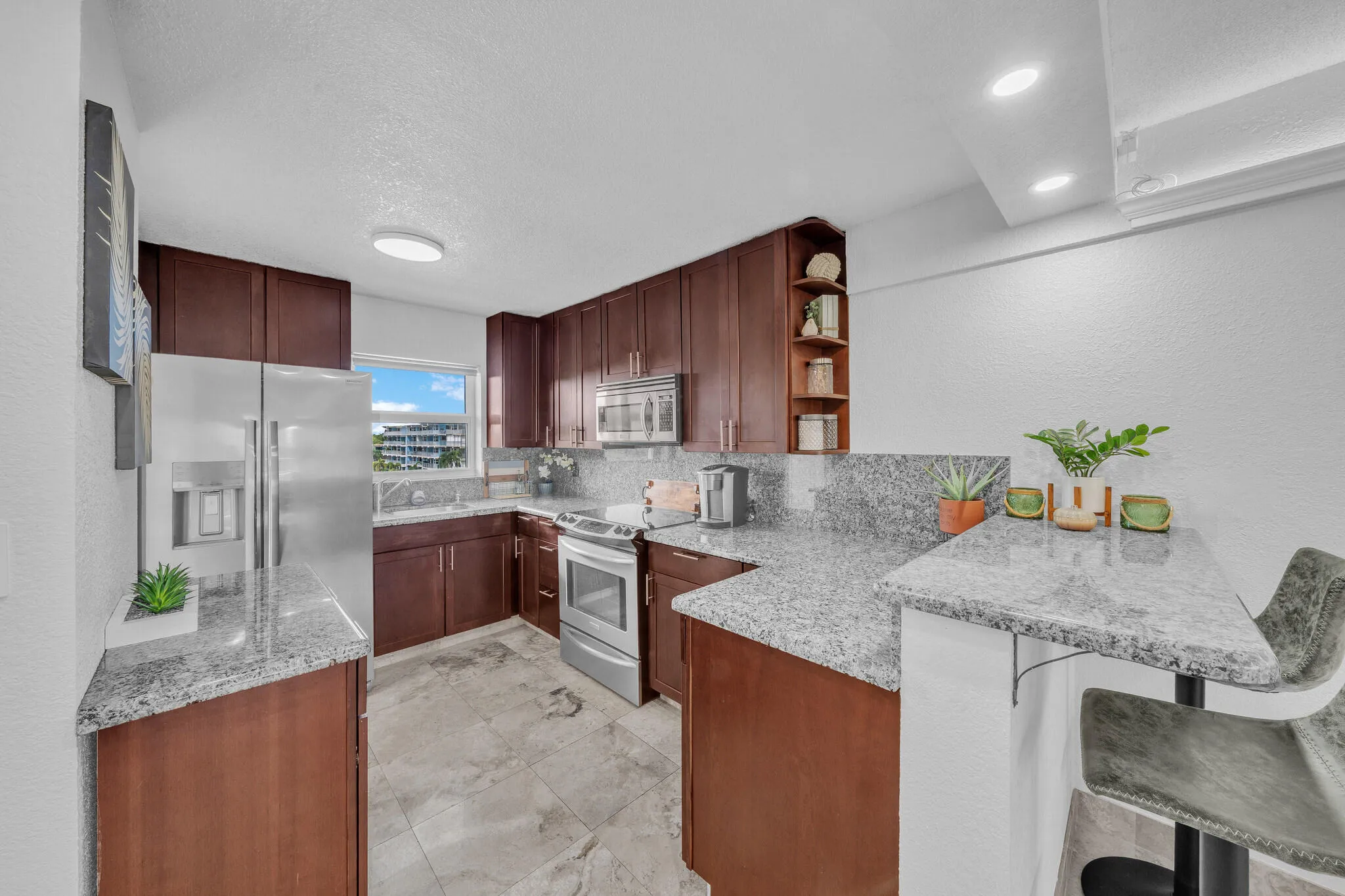 5 Kitchen (2)