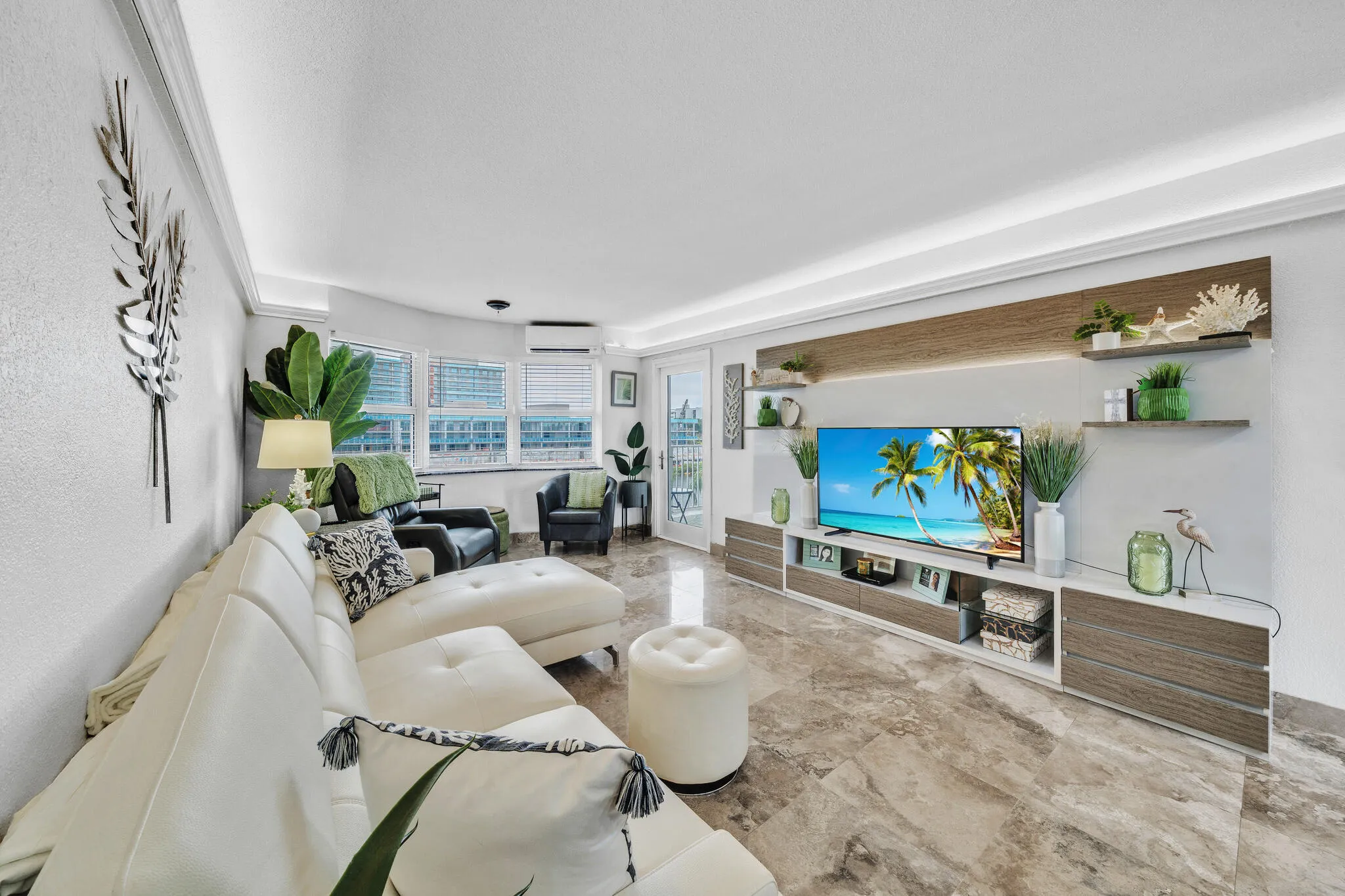 7 Living Area (4)