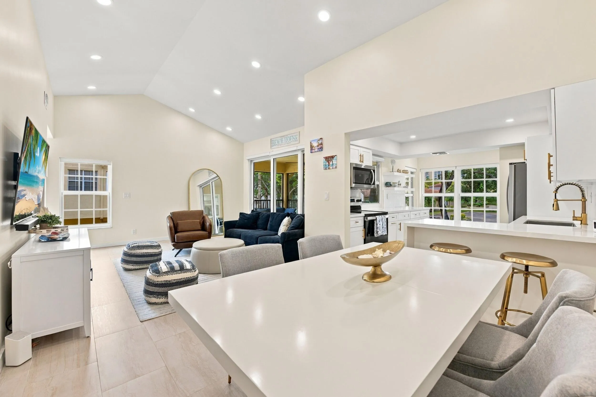 Dining / Living Room