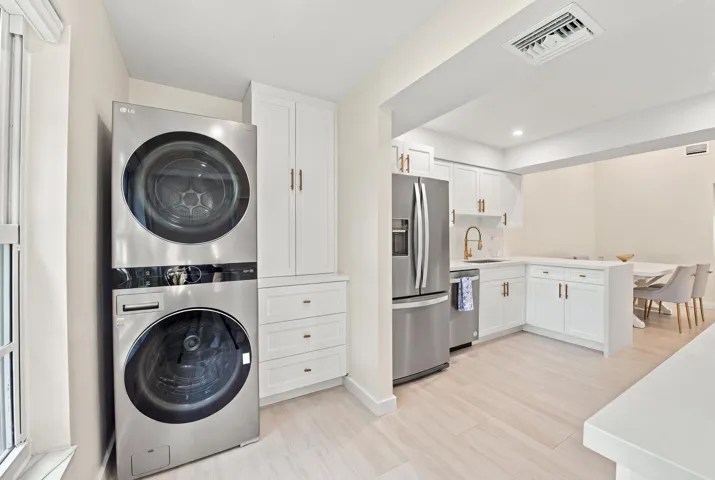 In-unit Washer and Dryer