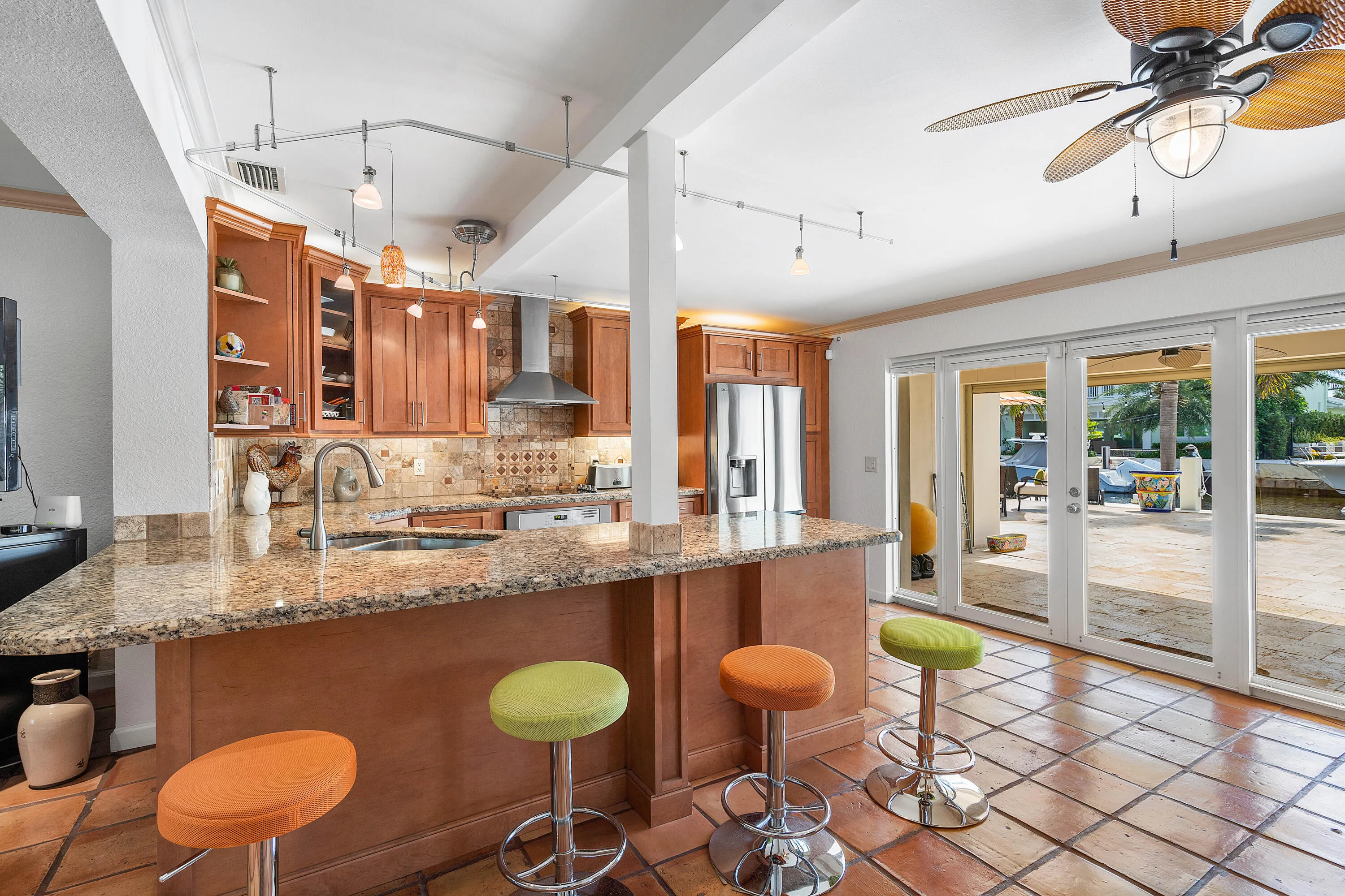 Kitchen island