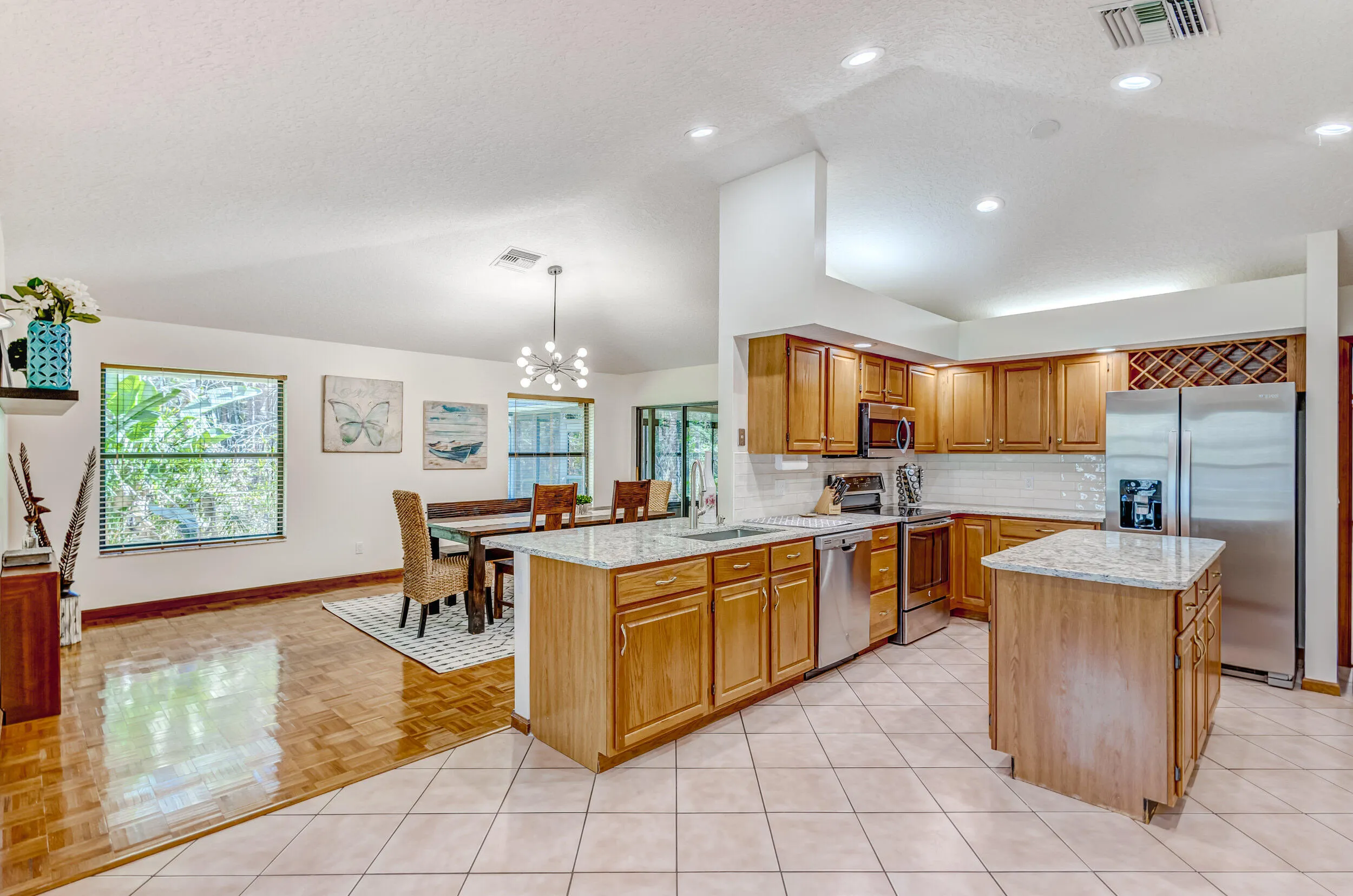Kitchen to dining room