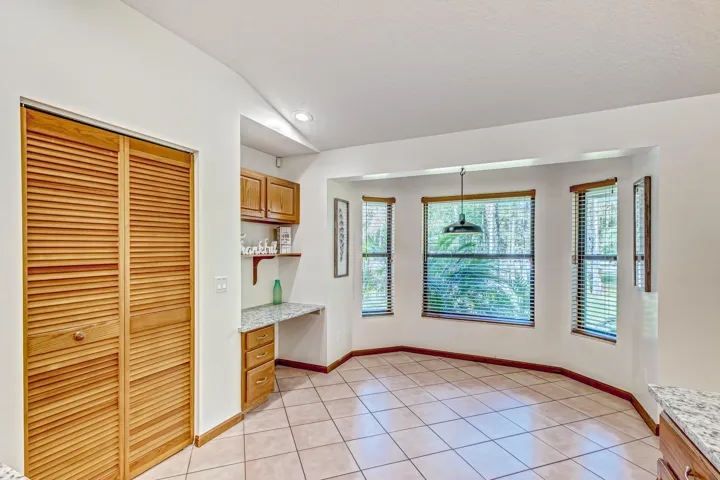 Breakfast nook