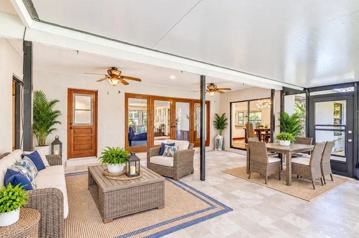 florida room-virtual staged
