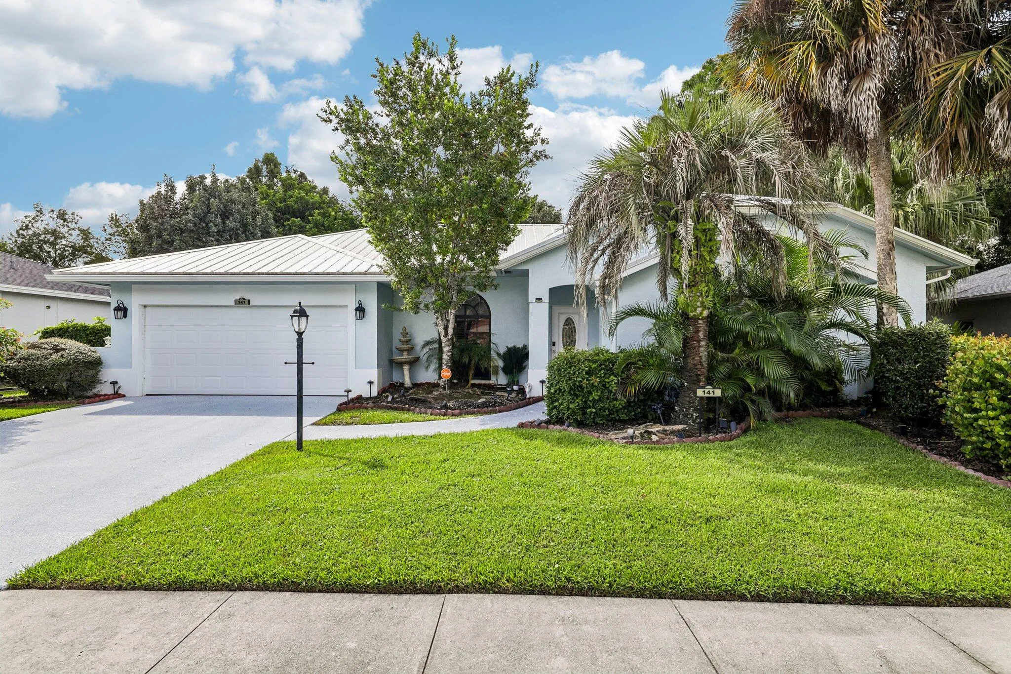 2-web-or-mls-Lexington Dr-S2109-002