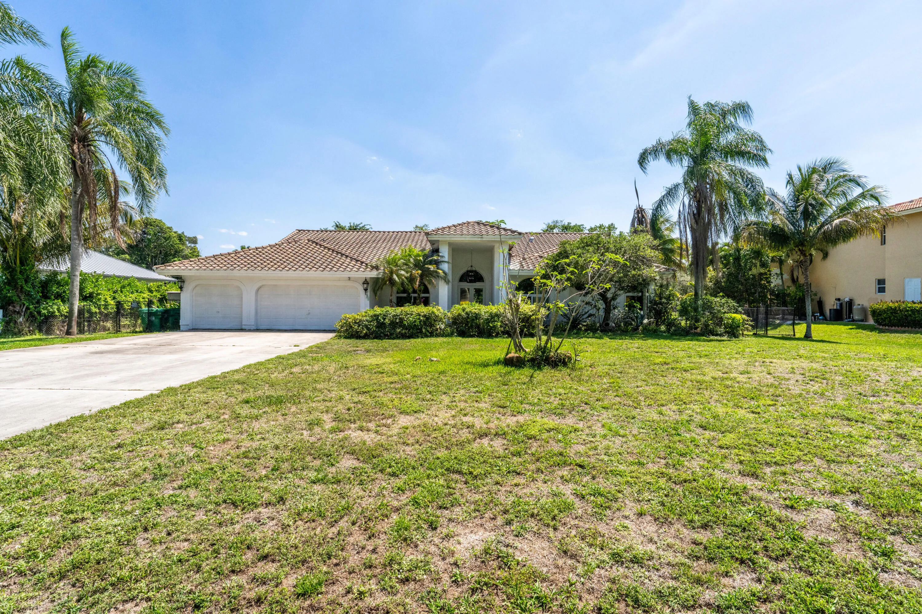 14463 SW 16th Ct Davie FL-print-037-002-