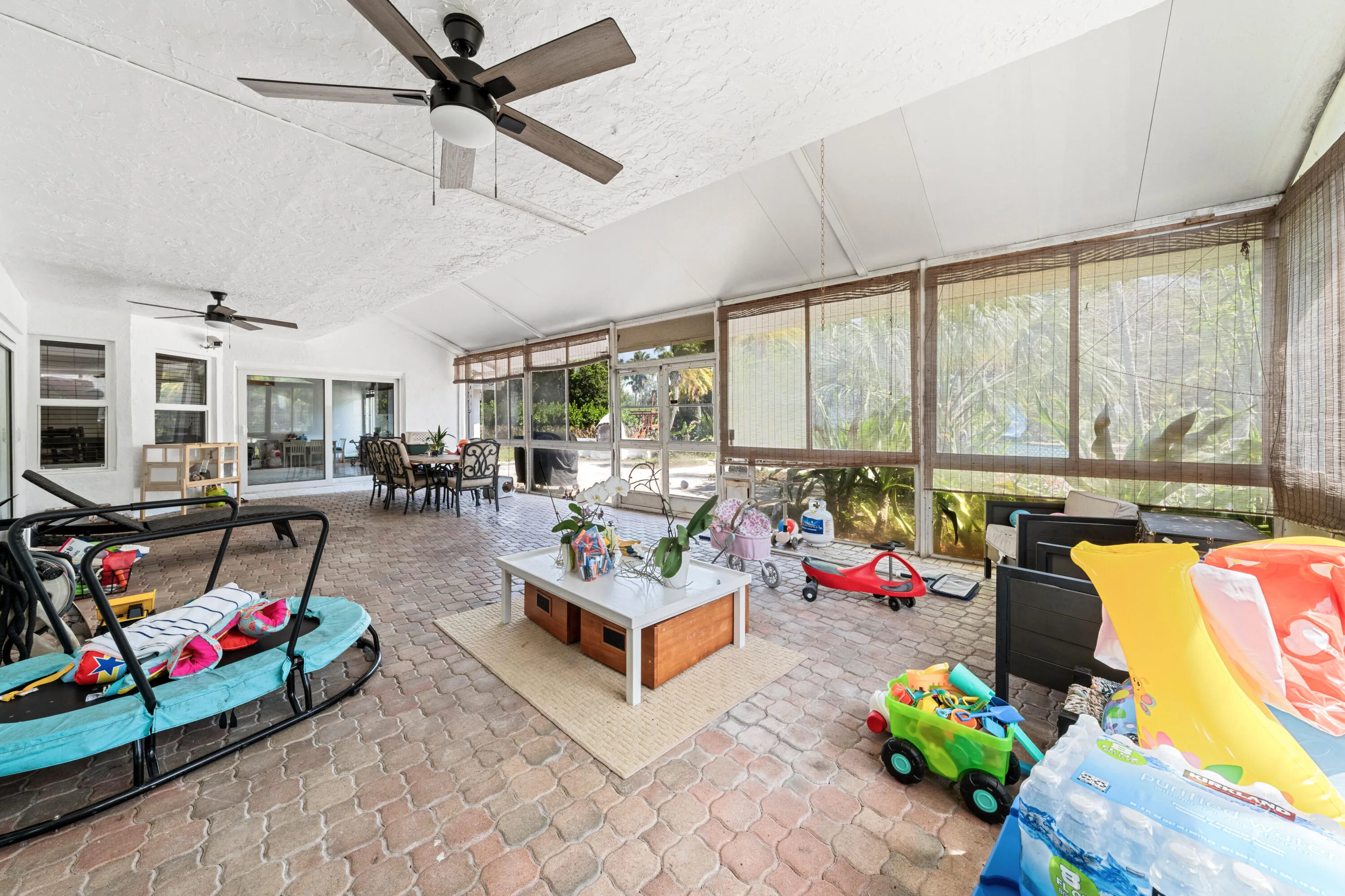 14463 SW 16th Ct Davie FL-print-035-025-