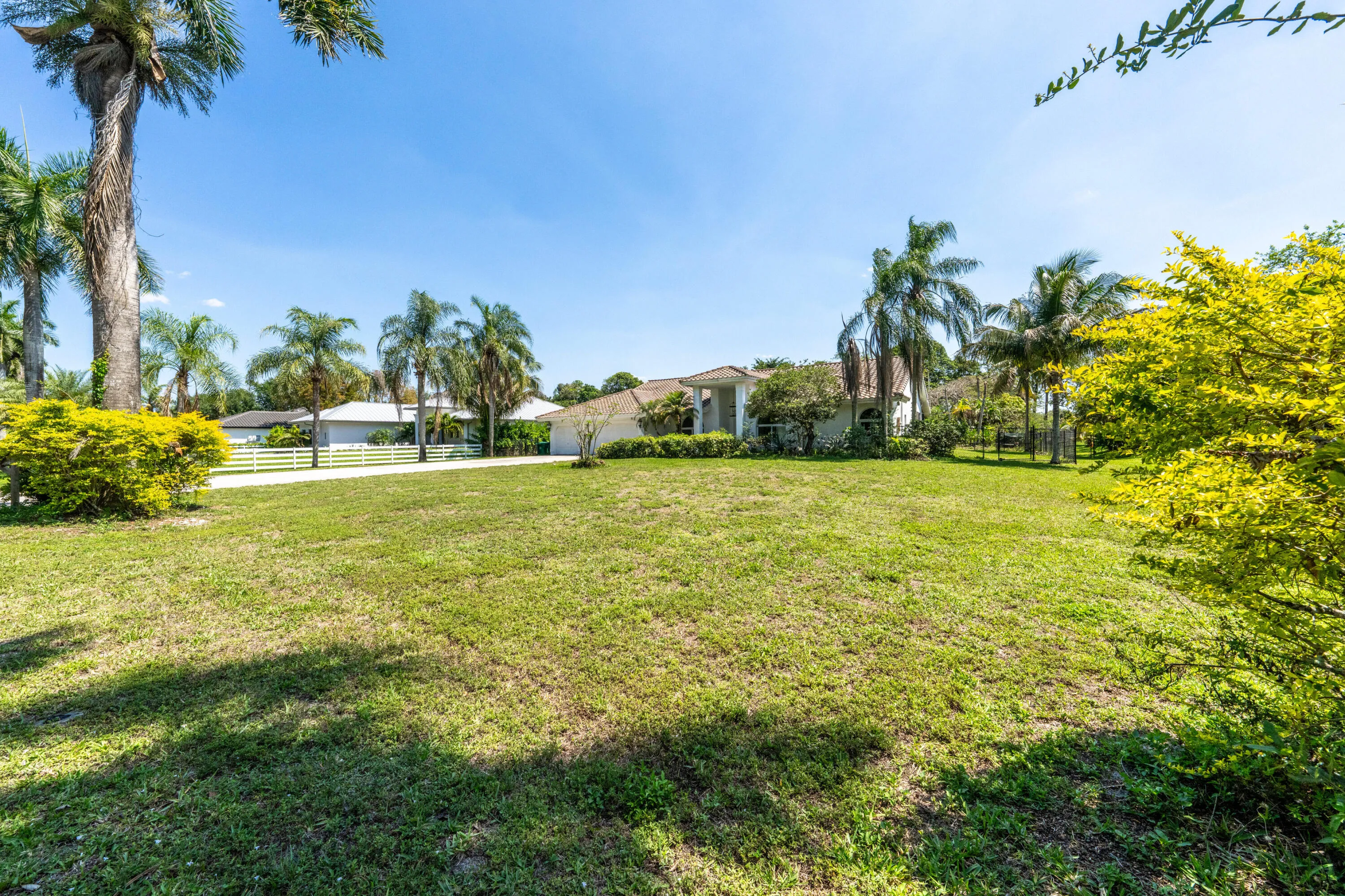 14463 SW 16th Ct Davie FL-print-039-001-