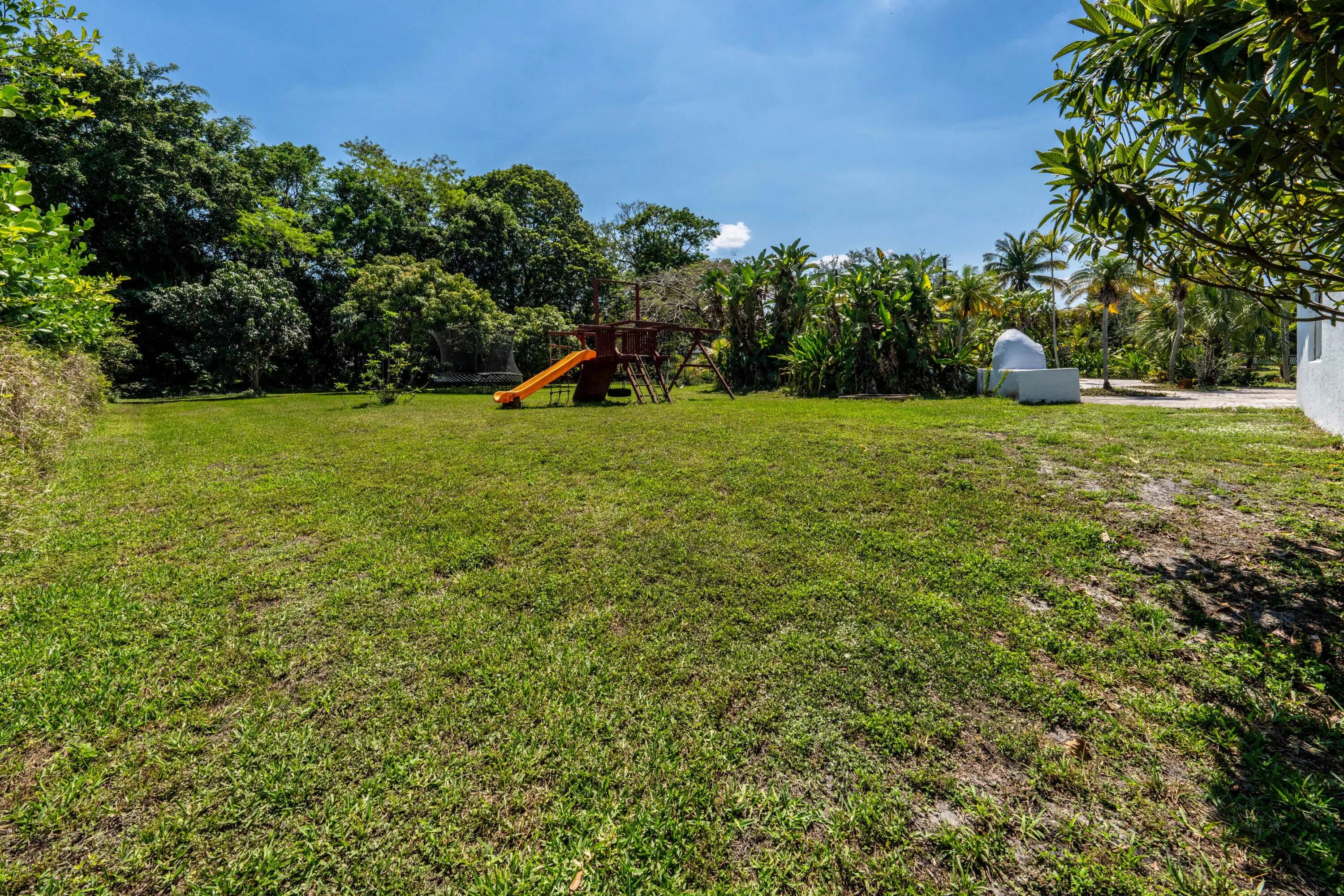 14463 SW 16th Ct Davie FL-print-036-042-