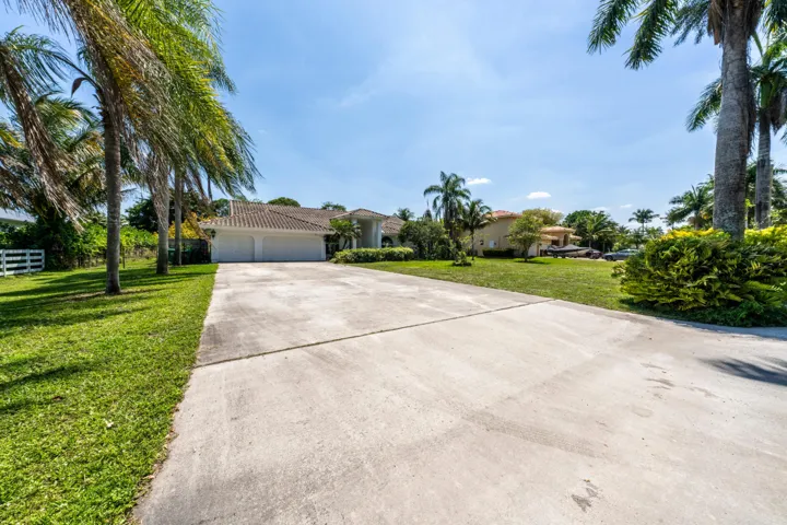 14463 SW 16th Ct Davie FL-print-056-027-
