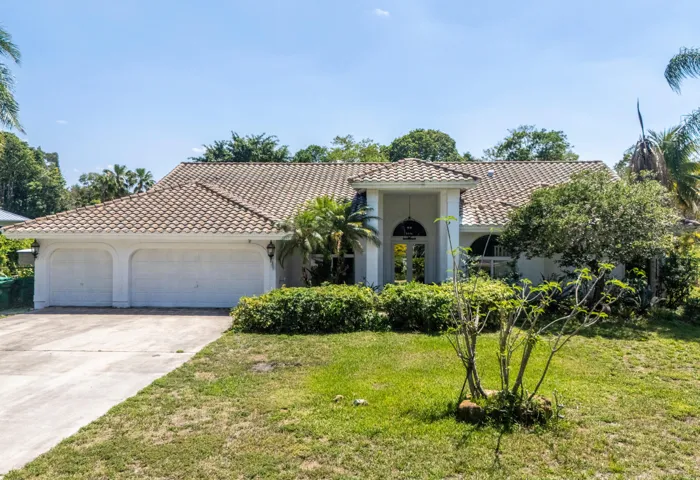 14463 SW 16th Ct Davie FL-print-001-038-