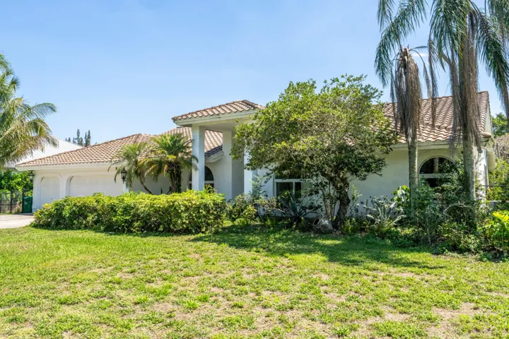 14463 SW 16th Ct Davie FL-print-038-008-