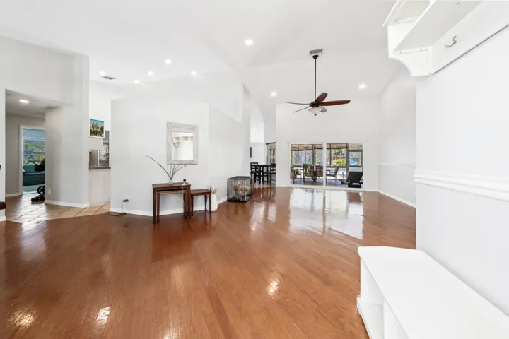 14463 SW 16th Ct Davie FL-print-019-029-
