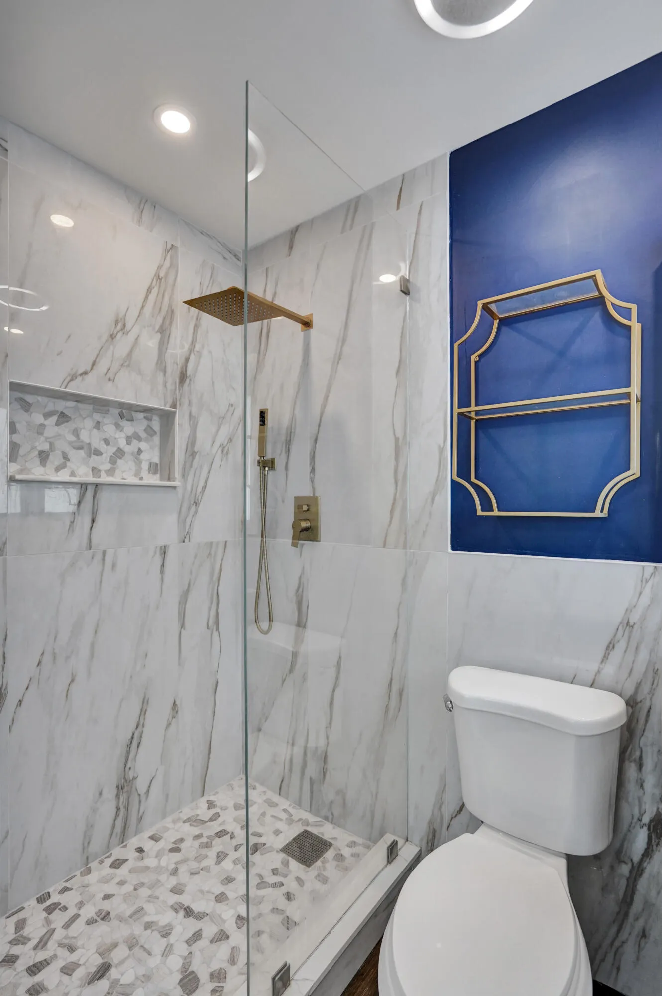 Unwind from the long day in your Modern Luxury Primary spa like bathroom