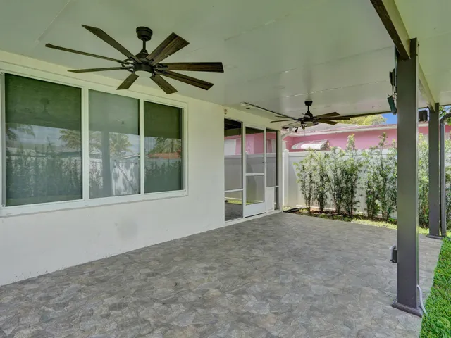 Huge patio off the screened in patio