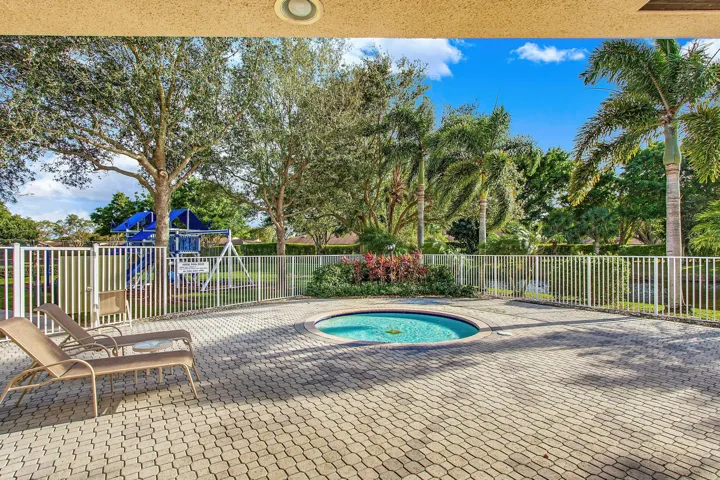031-8682ViaReale-4-BocaRaton-FL-33496-S