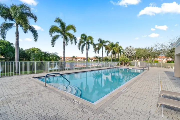 027-8682VaReale-BocaRaton-FL-33496-SMALL