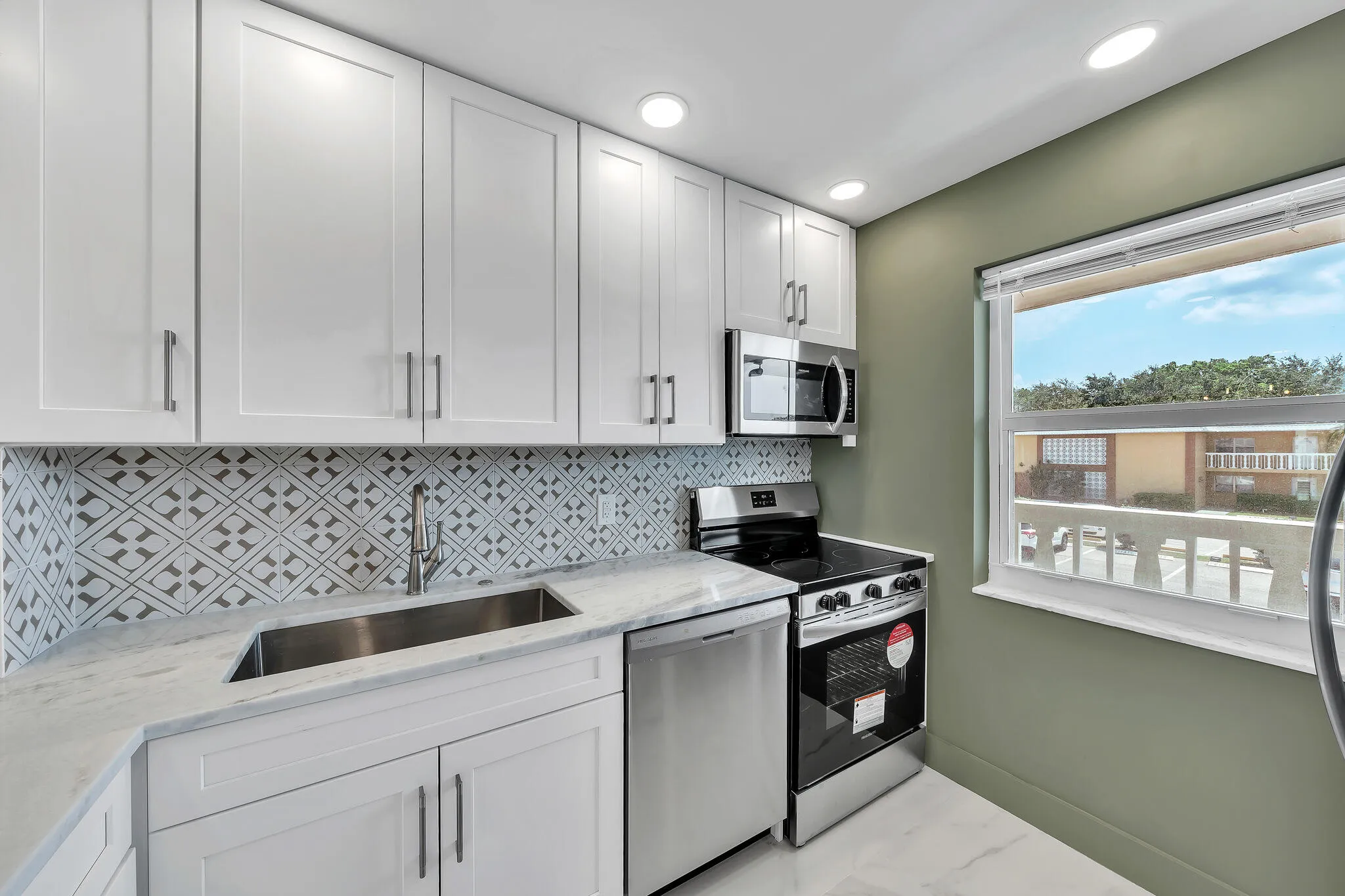 4 Kitchen (3)