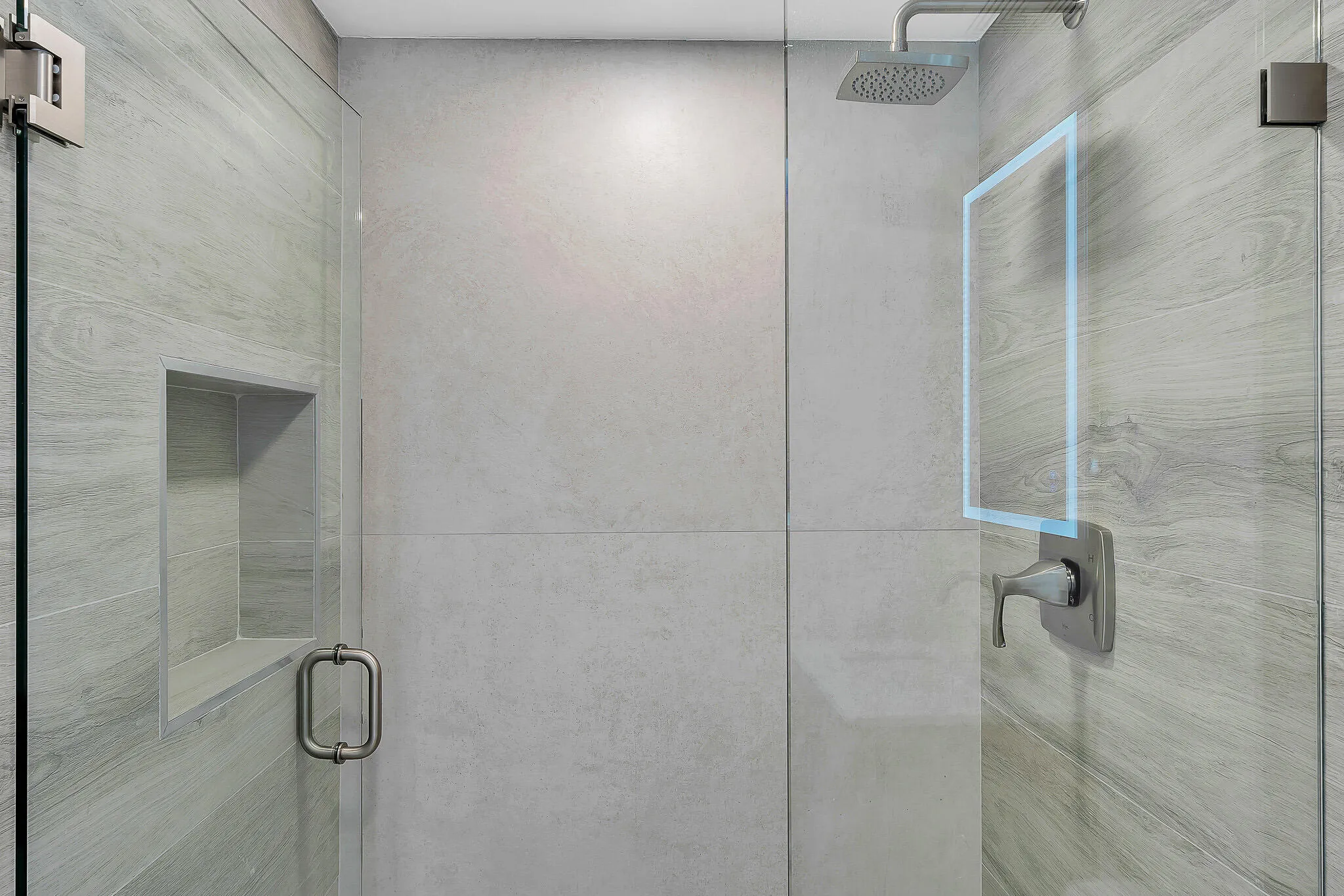7 Guest Bathroom (3)