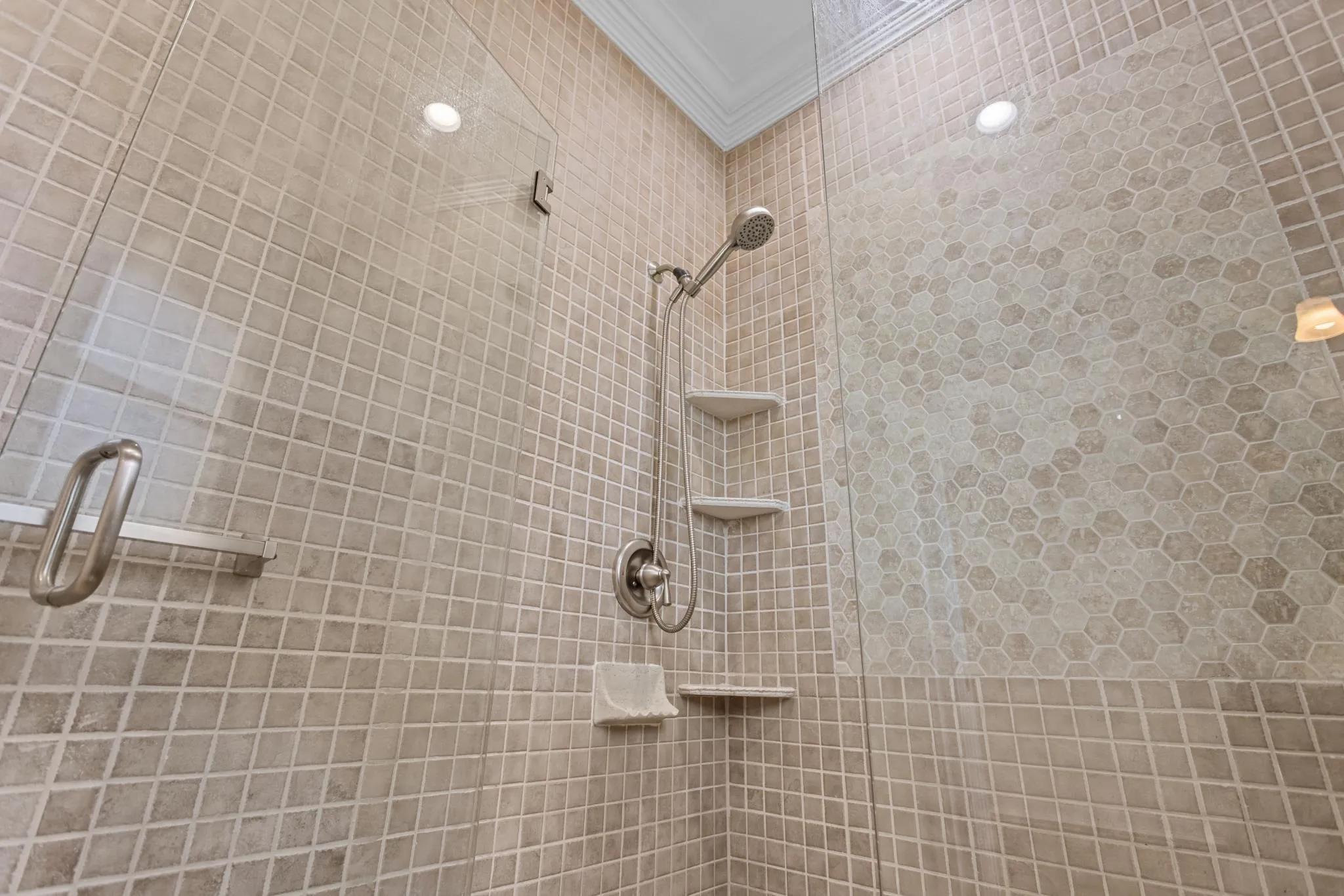 Guest Suite Bath RmB