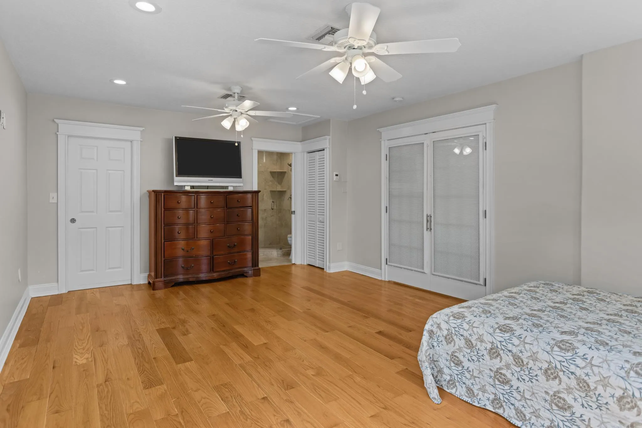 DownStairs BedD