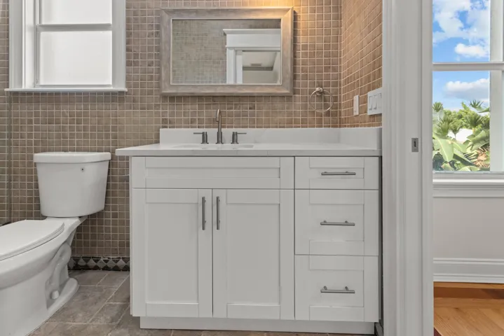 Guest Suite Bath Rm