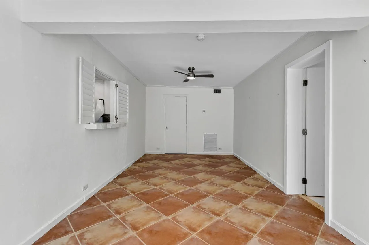 2nd Living Room