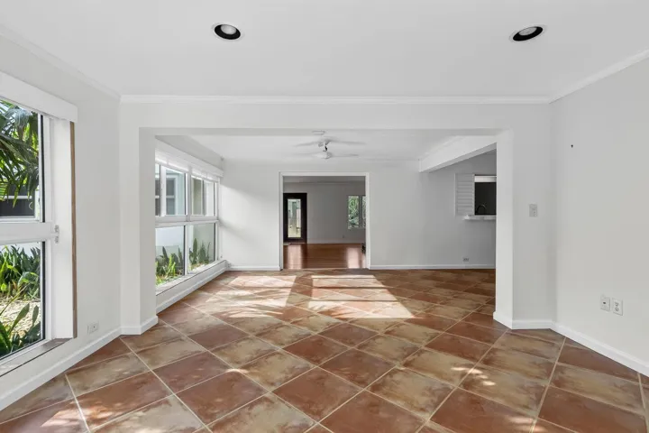 2nd Living Room