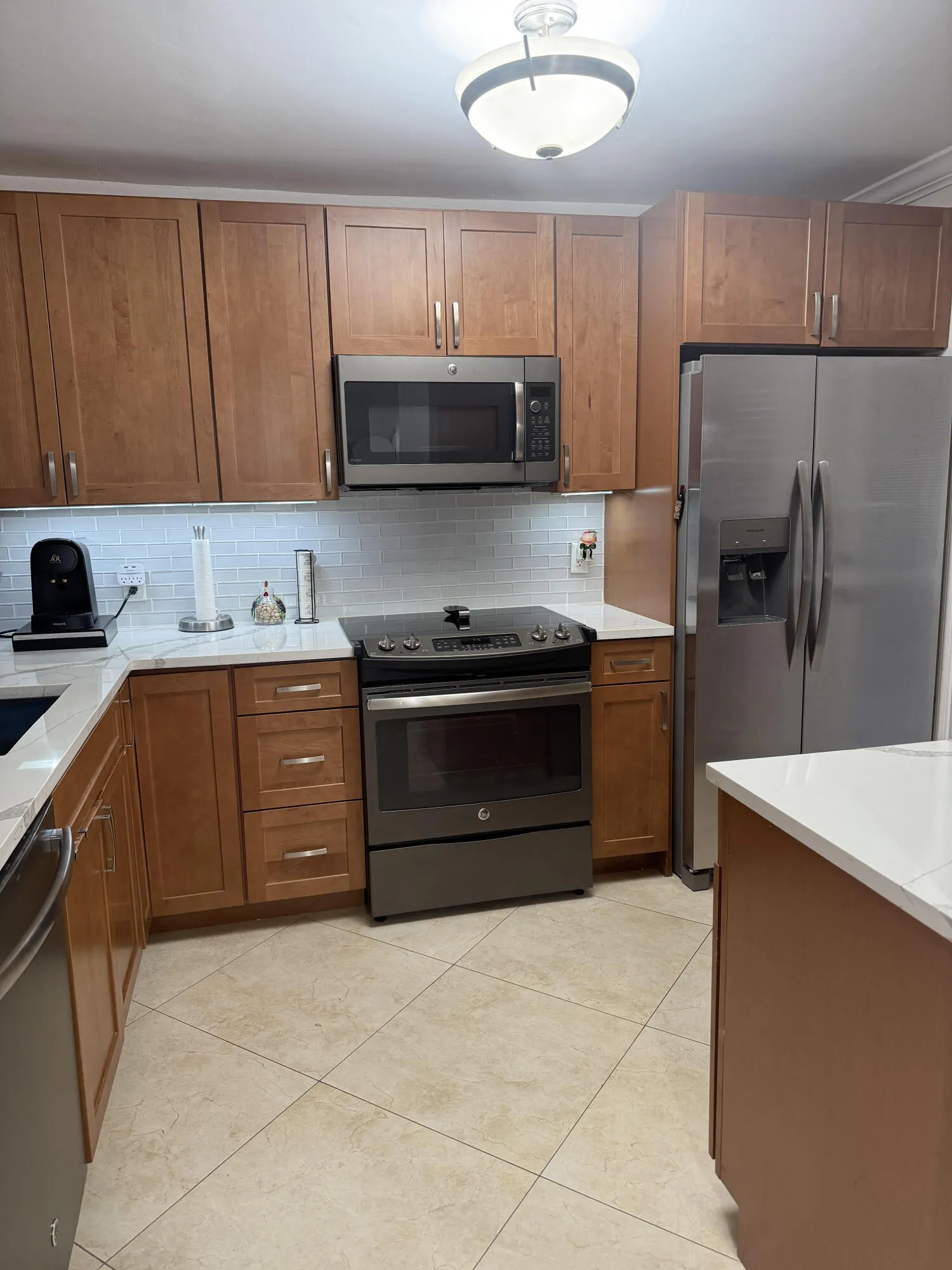 KITCHEN NEW FRIDGE