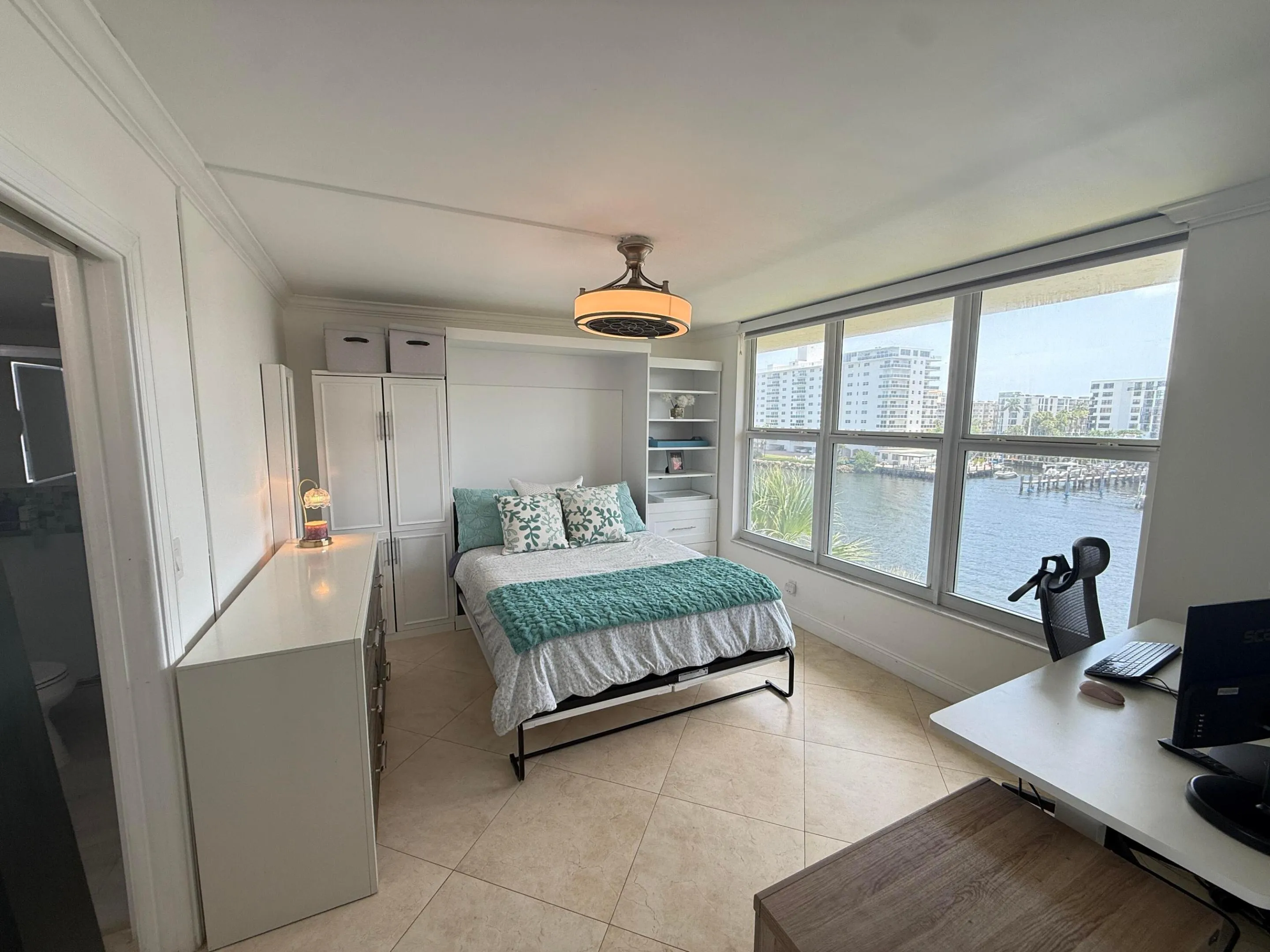 bedroom waterview 4