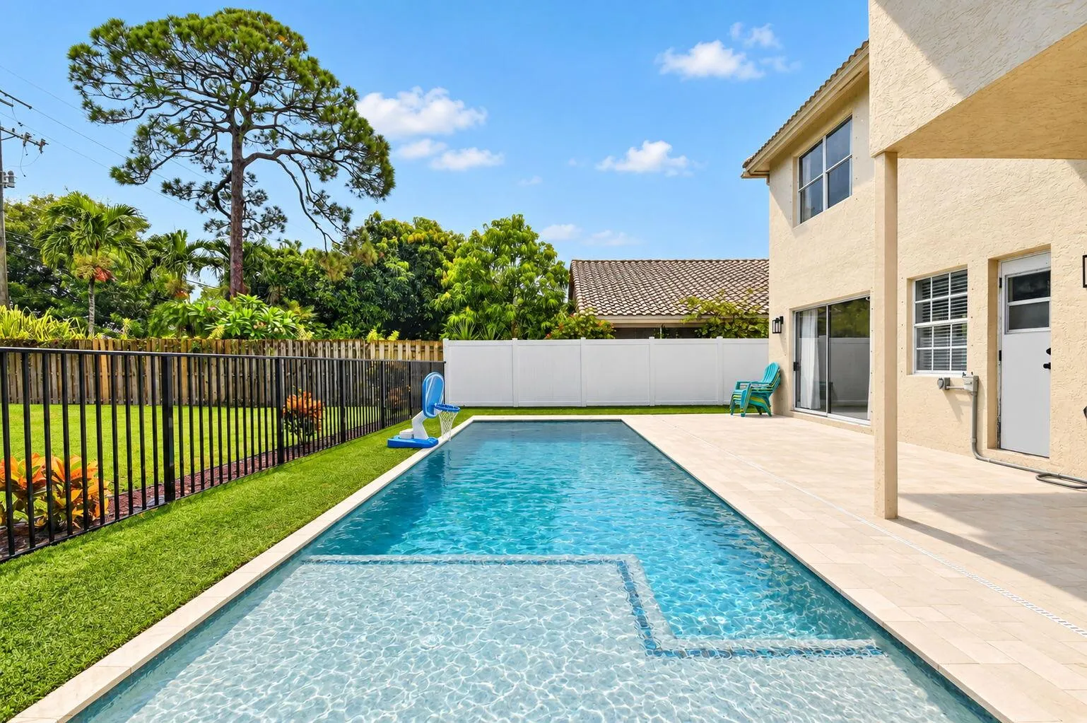 Pool/Patio