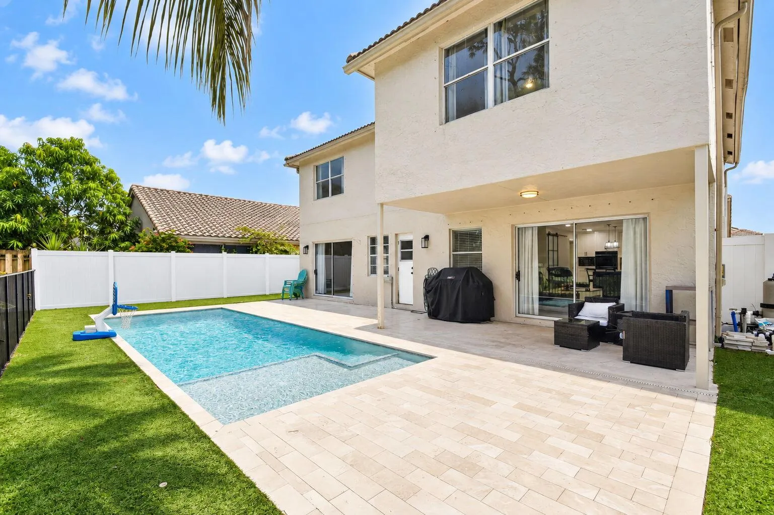 Pool/Patio