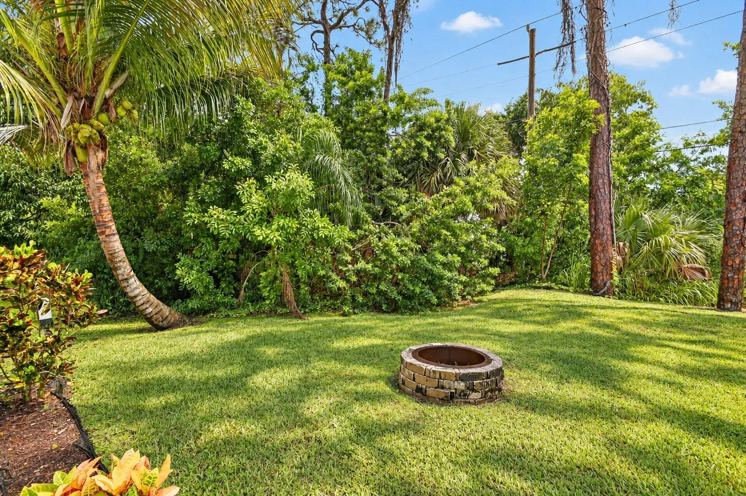 Exterior - Rear (Easement)