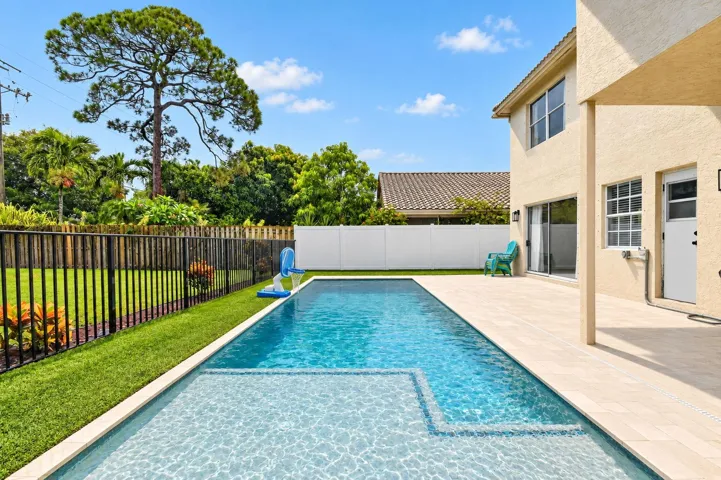Pool/Patio
