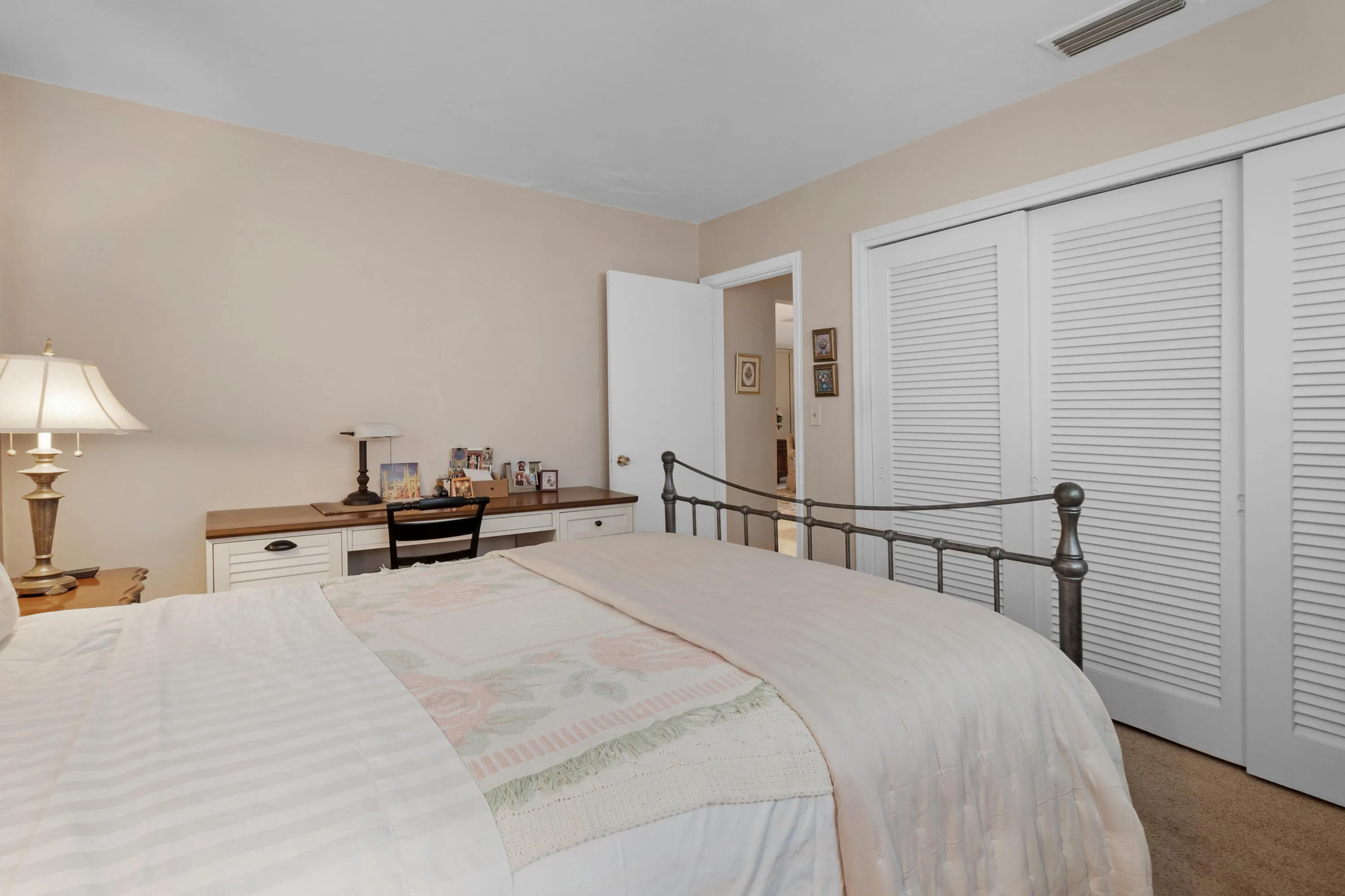 28_accutour_01 6500-ne-21st-dr-027