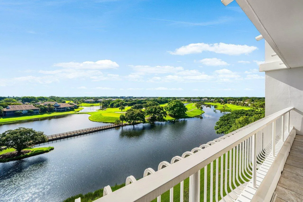 047-20320FairwayOaksDrive-331-BocaRaton-