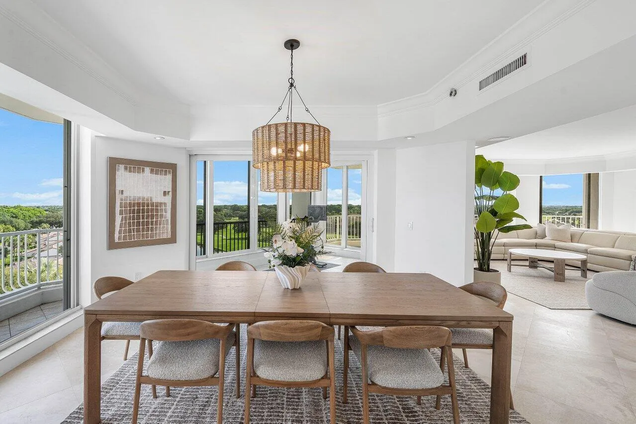 Full Dining Room