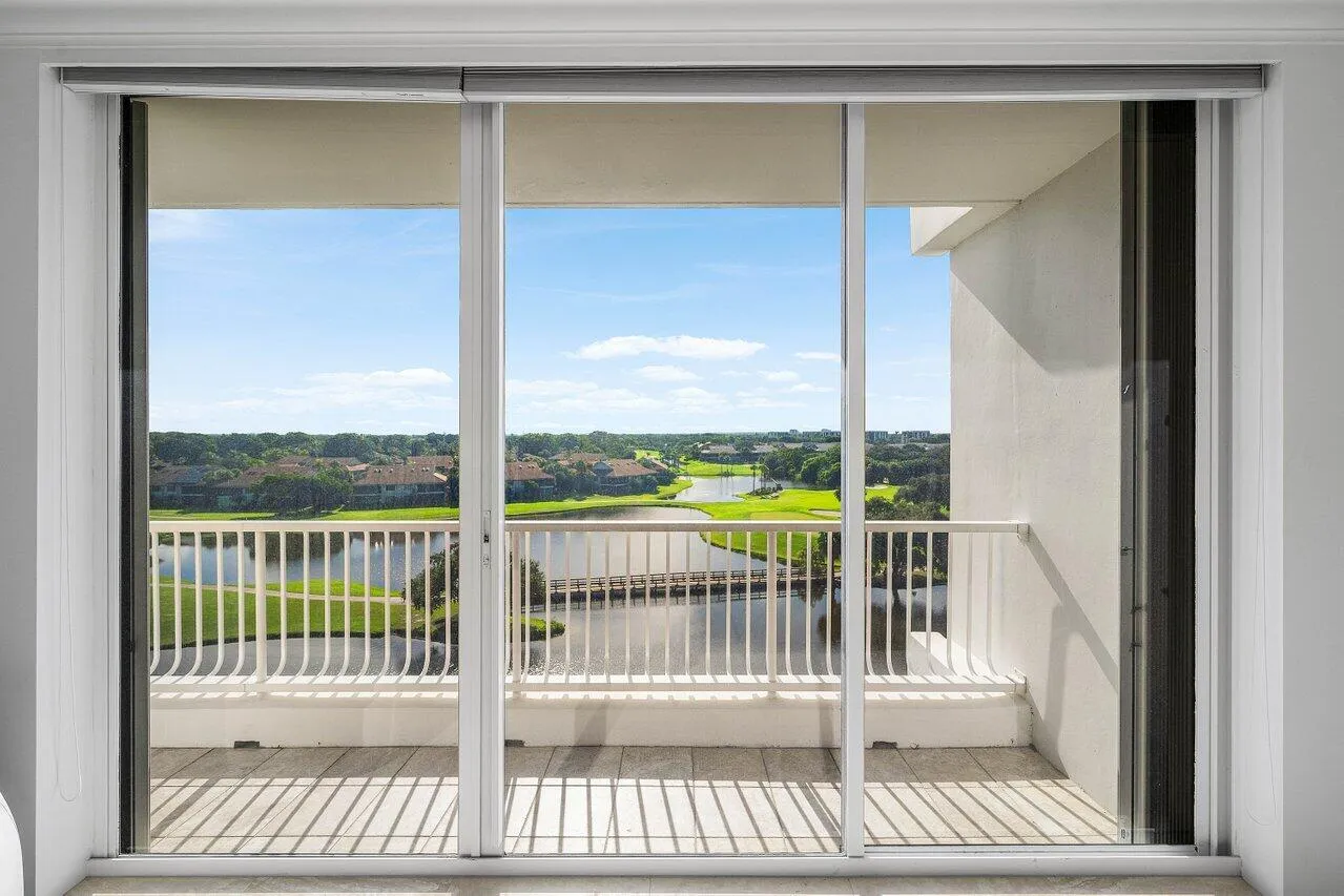 046-20320FairwayOaksDrive-331-BocaRaton-