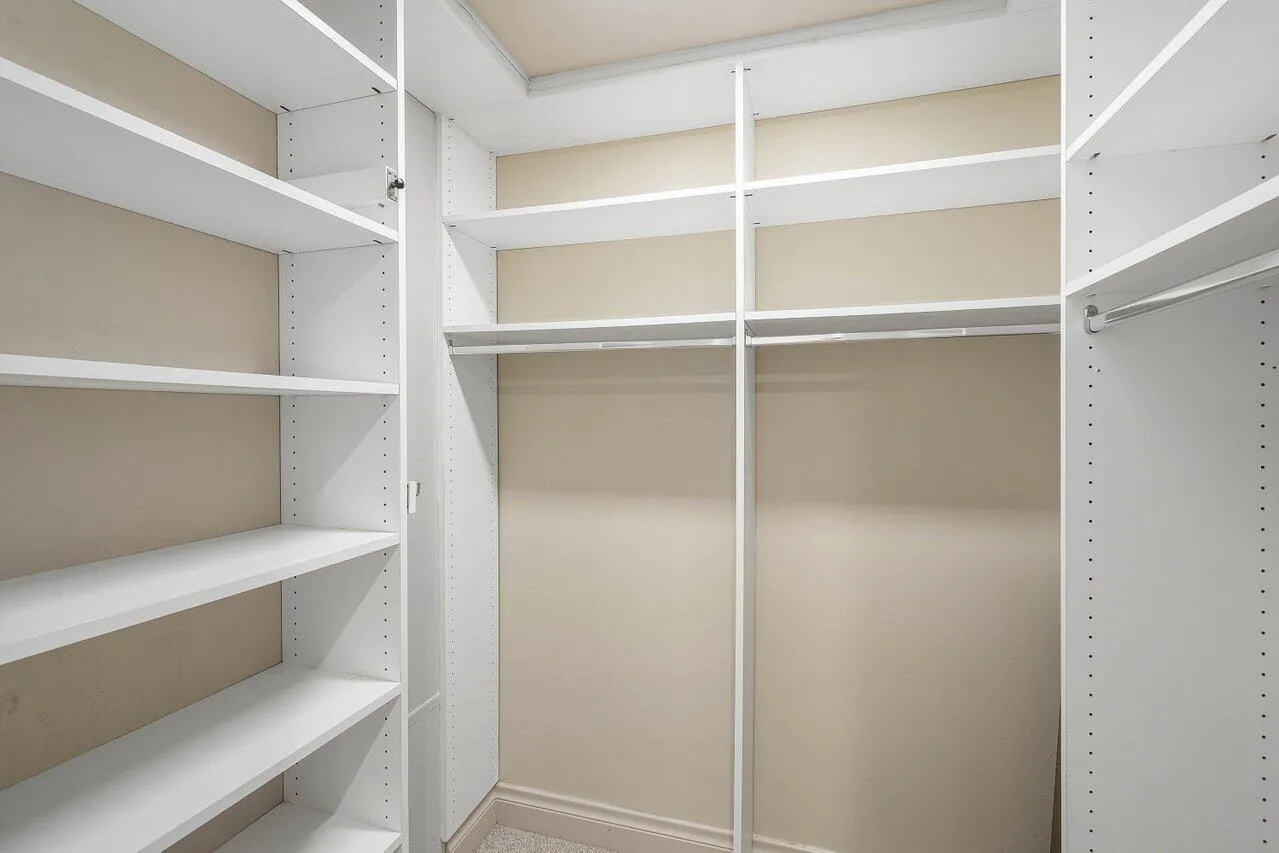 041-20320FairwayOaksDrive-331-BocaRaton-