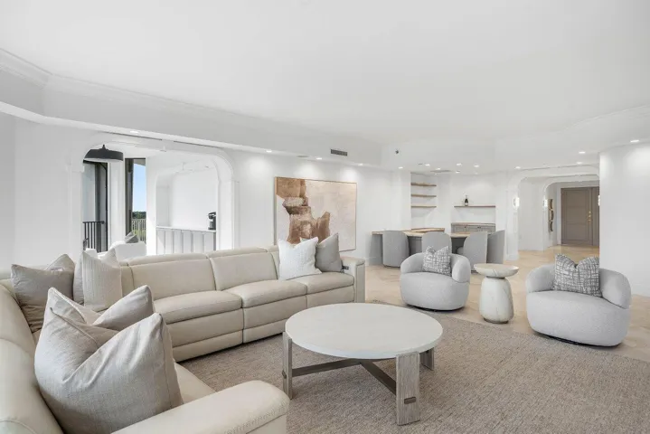 026-20320FairwayOaksDrive-331-BocaRaton-