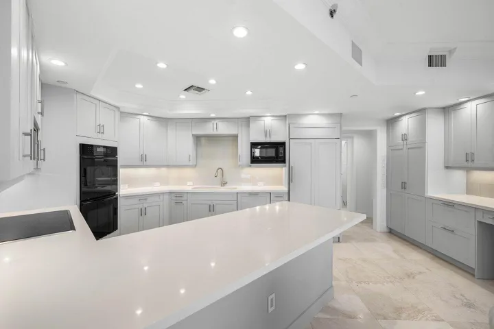 015-20320FairwayOaksDrive-331-BocaRaton-