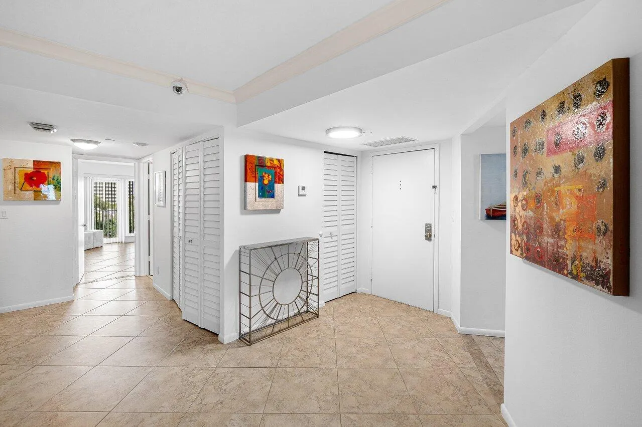 FOYER ENTRANCE