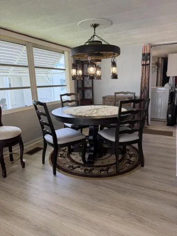 dining area off living rm