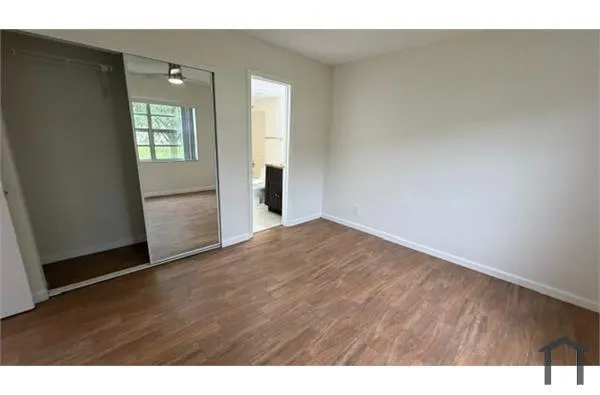 Primary Bedroom w:Bathroom